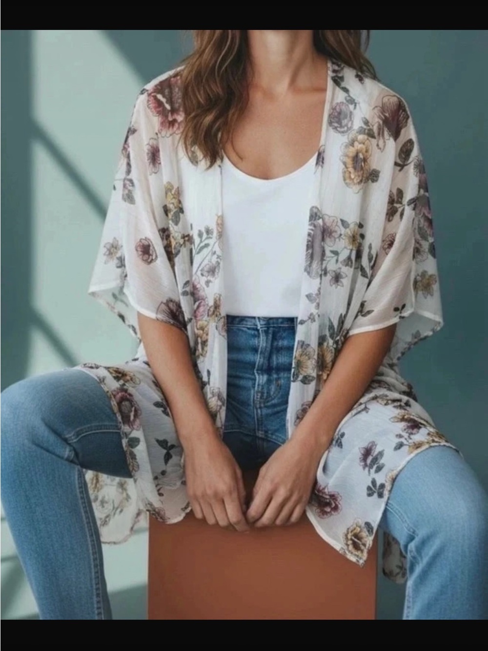 💲• White Floral Sheer Kimono cardigan CoverUp •